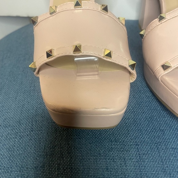 Rampage Light Pink Gold Studded Sandal Heels size 10 - Picture 4 of 15